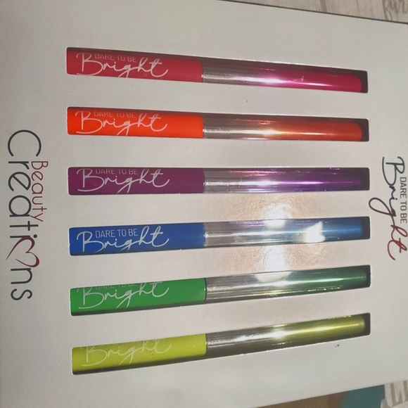 Beauty Creations Eyeliner Set - Picture 1 of 1